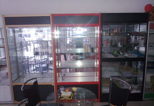 深圳展柜定制指南 鋁合金、玻璃、汽車精品柜全方位解析